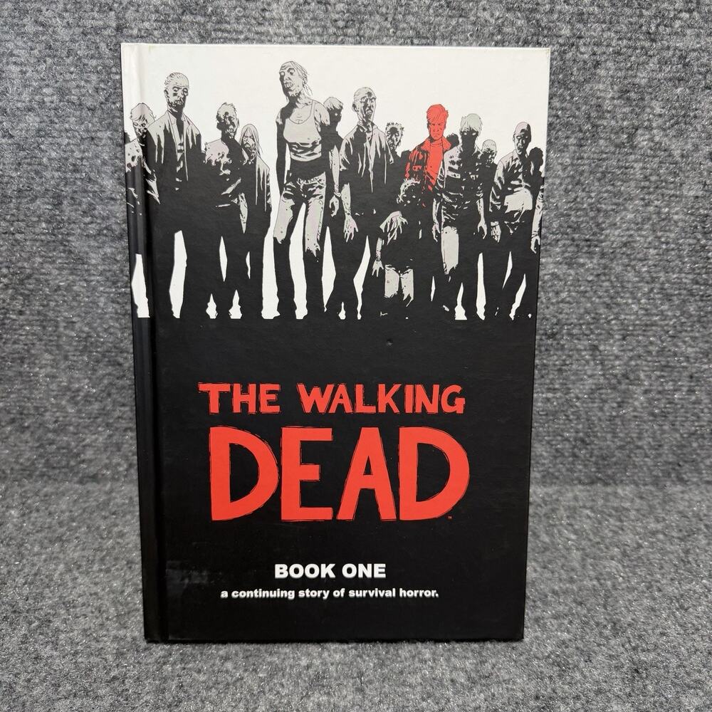 The Walking Dead by Tony Moore and Robert Kirkman (2012, Hardcover) Zombies Book